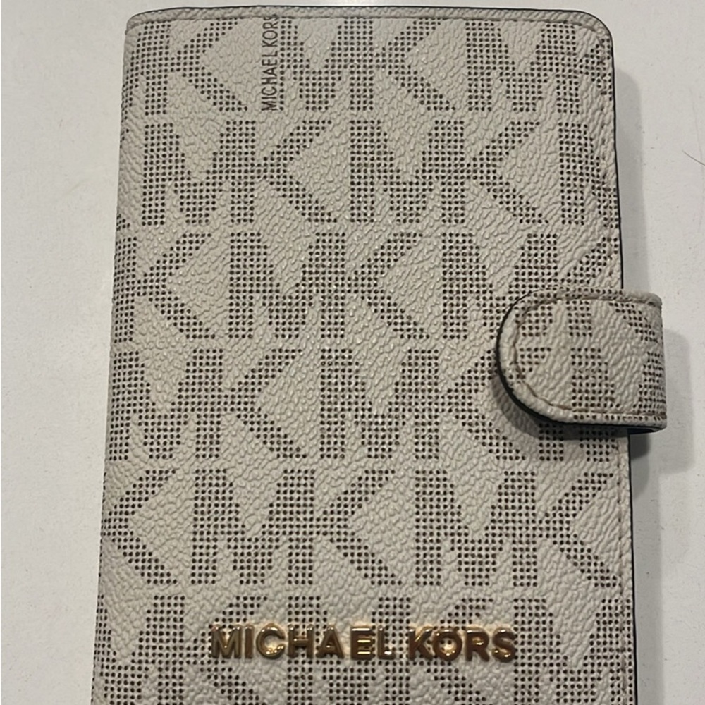 Michael Kors Passport Wallet